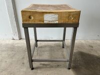 APPROX. 600mm x 600mm BUTCHERS BLOCK