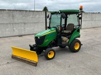 JOHN DEERE 1026R 4WD ROAD LEGAL COMPACT TRACTOR