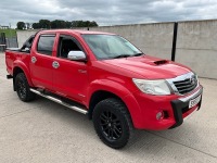 TOYOTA HILUX INVINCIBLE D-4D  3.0 DOUBLE CAB PICKUP 