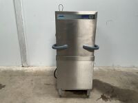 WHITERHALTER PT-M PASS THROUGH COMMERCIAL DISHWASHER (3 PHASE)