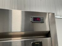 TRUE T-19FZ 427 LITRE UPRIGHT STAINLESS STEEL FRIDGE - 6