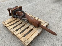 DAEMO E70 HYDRAULIC ROCK HAMMER TO SUIT 6-8 TON EXCAVATOR - 7