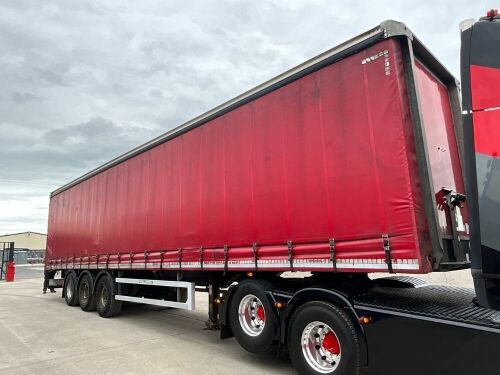 MONTRACON 45ft TRI AXLE CURTAINSIDER ON AIR