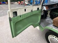 MERCEDES 206D CAMPERVAN  - 9