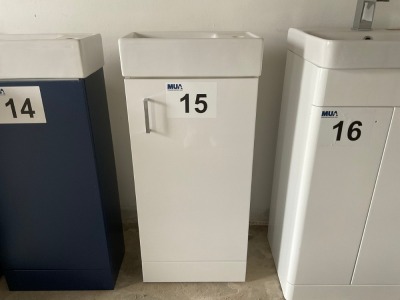 400 FLOOR-STANDING CLOAKROOM UNIT IN WHITE GLOSS