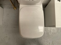 FULLY ENCLOSED TOILET INCLUDING PAN, CISTERN AND SEAT - 4