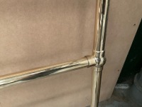 650 × 950 POLISHED BRASS TOWEL HANGER WITH SIDE-ENTRY WATER INLET - 4
