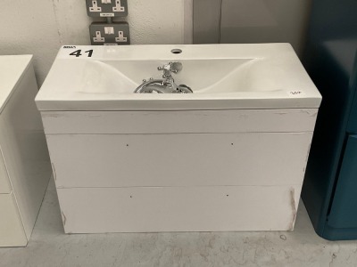 800 WALL-MOUNTED TWO-DRAWER WHITE GLOSS UNIT WITH BASIN AND CHROME TAP
