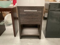 500 FLOOR-STANDING SINGLE-DRAWER DRIFTWOOD UNIT WITH CHROME TAP - 2