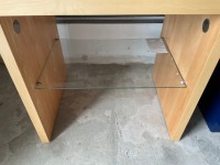 700 WOODEN WASHSTAND WITH GLASS SHELF AND FREESTANDING CERAMIC BASIN - 4
