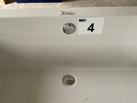 1725 × 790 FREESTANDING BATH WITH CHROME FEET - 6