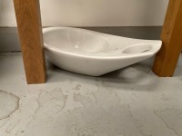 FIXED-TO-WALL LEG SET WITH FREESTANDING BOWL - 3