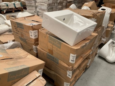 PALLET OF 420 × 420 WALL-MOUNTED BASINS WITH UNIVERSAL SQUARE PEDESTALS