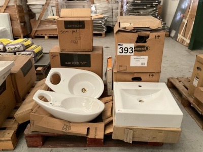 MIXED PALLET OF BASINS, PANS, AND WALL-MOUNTED PANS