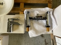 7x MONO BASIN MIXERS IN CHROME (WITH WASTE) AND 7x MATCHING BATH SHOWER MIXER KITS IN CHROME - 2