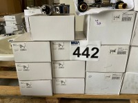 7x MONO BASIN MIXERS IN CHROME (WITH WASTE) AND 7x MATCHING BATH SHOWER MIXER KITS IN CHROME - 3