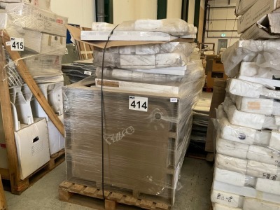 MIXED PALLET OF SHOWER TRAYS