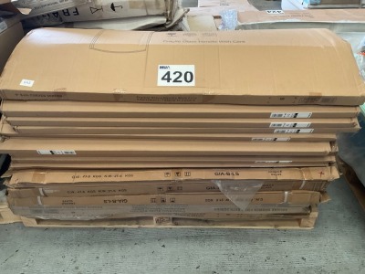 MIXED PALLET OF P-BATH CURVED SCREENS AND STRAIGHT FIXED BATH SCREENS