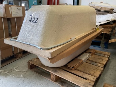 MIXED PALLET OF P-SHAPED BATHS, RIGHT-HAND AND LEFT-HAND