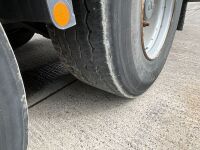 MONTRACON 45ft TRI AXLE CURTAINSIDER TRAILER ON AIR - 10