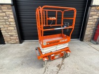 SNORKEL S3010P BATTERY OPERATED PERSONNEL LIFT - 5