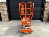 SNORKEL S3010P BATTERY OPERATED PERSONNEL LIFT - 4