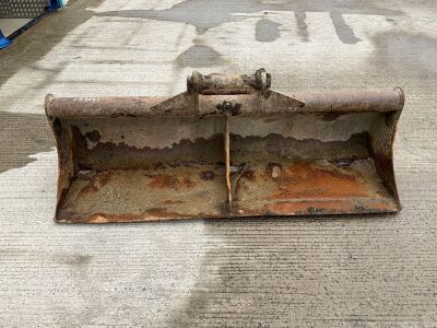 APPROX. 6ft SHUGH BUCKET TO SUIT 13 TON MACHINE