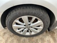 VOLKSWAGEN GOLF HATCHBACK 1.6 TDI 105PS AUTOMATIC - 9