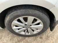 VOLKSWAGEN GOLF HATCHBACK 1.6 TDI 105PS AUTOMATIC - 11