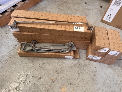 8x TOWEL BARS IN CHROME (BRACKETS BRASS), 300 GRAB RAIL, PLUS ACCESSORIES INCL. SOAP DISPENSER & HOLDER, CORNER SOAP BASKET