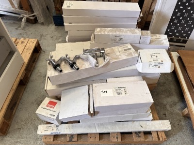 MIXED PALLET OF BRASSWARE