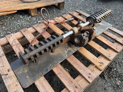 HYDRAULIC FORK POSTITIONER TO SUIT JCB