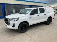 TOYOTA HILUX ACTIVE 2.4 D-4D DOUBLE CAB PICK UP - 4