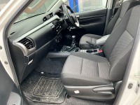 TOYOTA HILUX ACTIVE 2.4 D-4D DOUBLE CAB PICK UP - 6