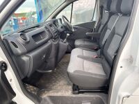 RENAULT TRAFIC SL28 BUSINESS ENERGY 2.0 DCI 120 - 8