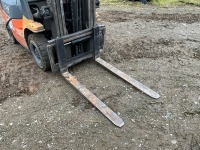 TOYOTA 15 1.5 TON GAS FORKLIFT - 9