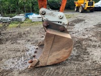 FIAT HITACHI FH130.3 13 TON EXCAVATOR - 10