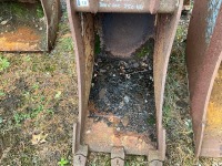 APPROX. 2ft TOOTHED DIGGING BUCKET TO SUIT 13 TON MACHINE - 2