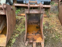 APPROX. 2ft TOOTHED DIGGING BUCKET TO SUIT 13 TON MACHINE - 2