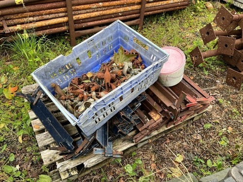 APPROX. 16No. 660mm TRANSOMES, 10No. 500mm TRANSOMES & COUPLERS