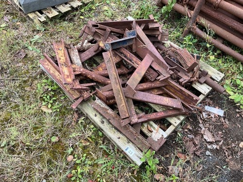 APPROX. 10No. 2 BOARDS BRACKETS & 6No. SINGLE BOARD BRACKETS