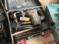 BOSCH 110v ROTARY HAMMER DRILL & CASE