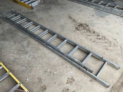 9 TREAD ALUMINIUM DOUBLE EXTENSION LADDER