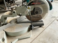 NEILSEN 240v COMPOUND MITRE SAW - 2
