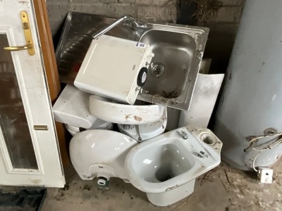 ASSORTED TOILETS, CISTERNS, BASINS & PEDALSTALS