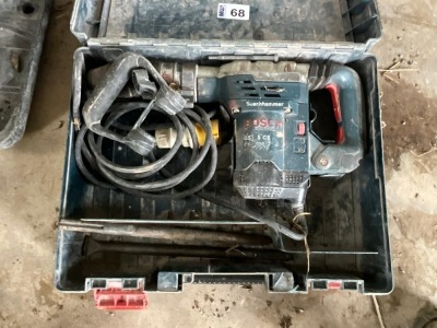 BOSCH 110v ROTARY HAMMER DRILL & CASE
