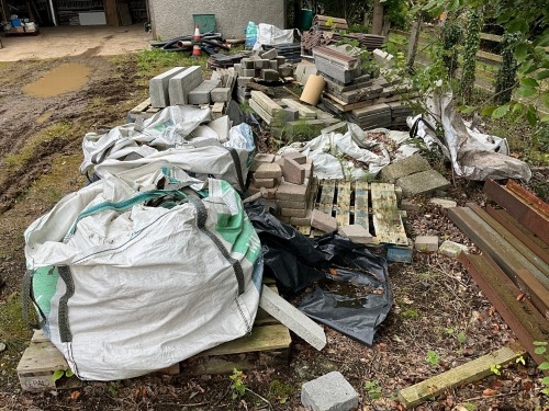APPROX. 10No. PALLETS OF ASSORTED PAVING, KERBS, ROOF TILES ETC