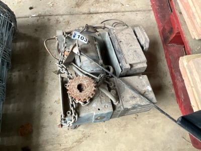 240v ELECTRIC DOOR MOTOR