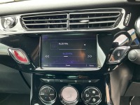 CITROEN DS 3 1.2 PURETECH CONNECTED CHIC  - 18