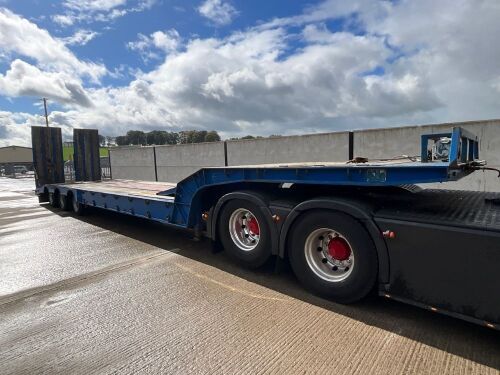 ANDOVER 45ft TRI AXLE LOW LOADER ON AIR